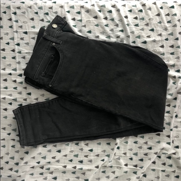 black shaping skinny levis - Picture 3 of 6